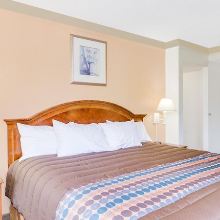 Days Inn By Wyndham Birmingham/West Номер фото